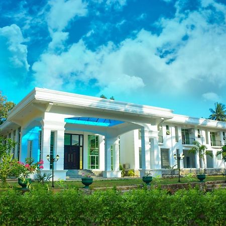 Soba Lanka Holiday Resort Melsiripura Exterior photo
