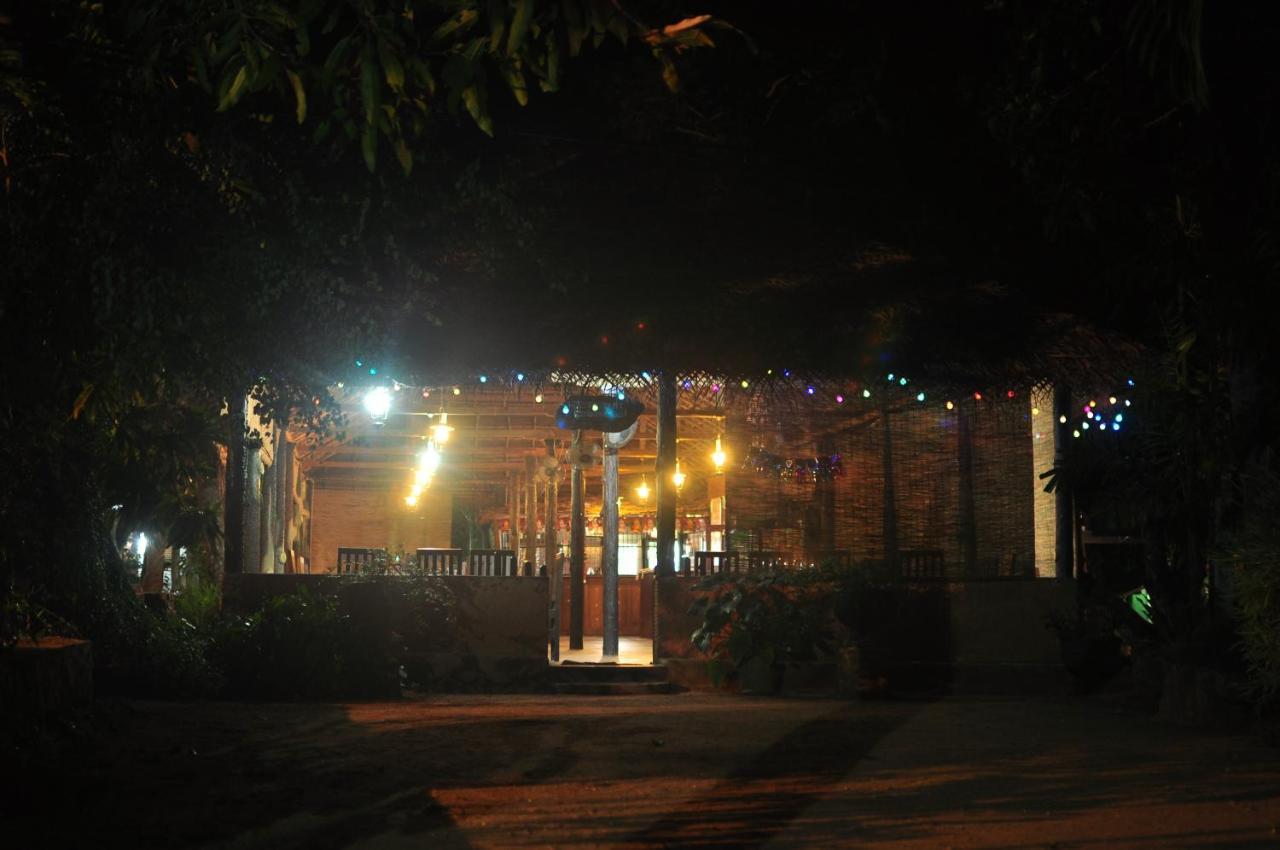 Soba Lanka Holiday Resort Melsiripura Exterior photo