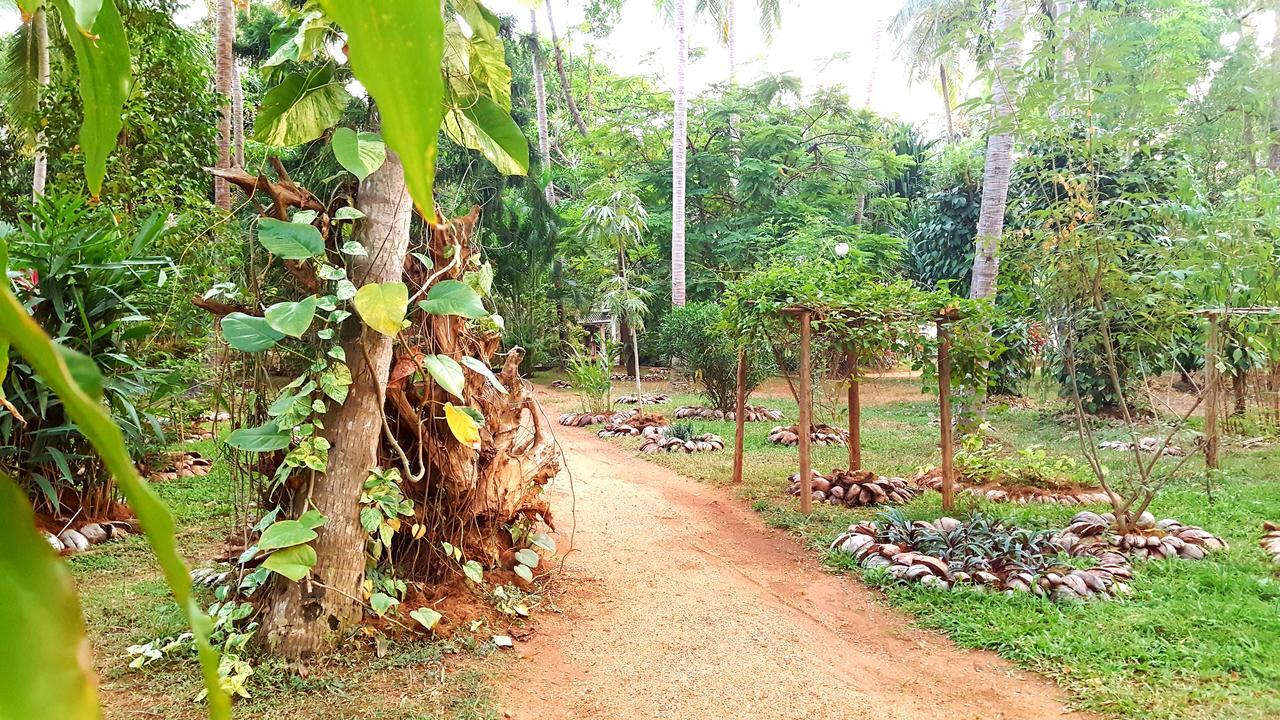 Soba Lanka Holiday Resort Melsiripura Exterior photo